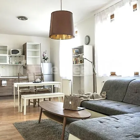 Apartman Spacious Penthouse In Center Prága